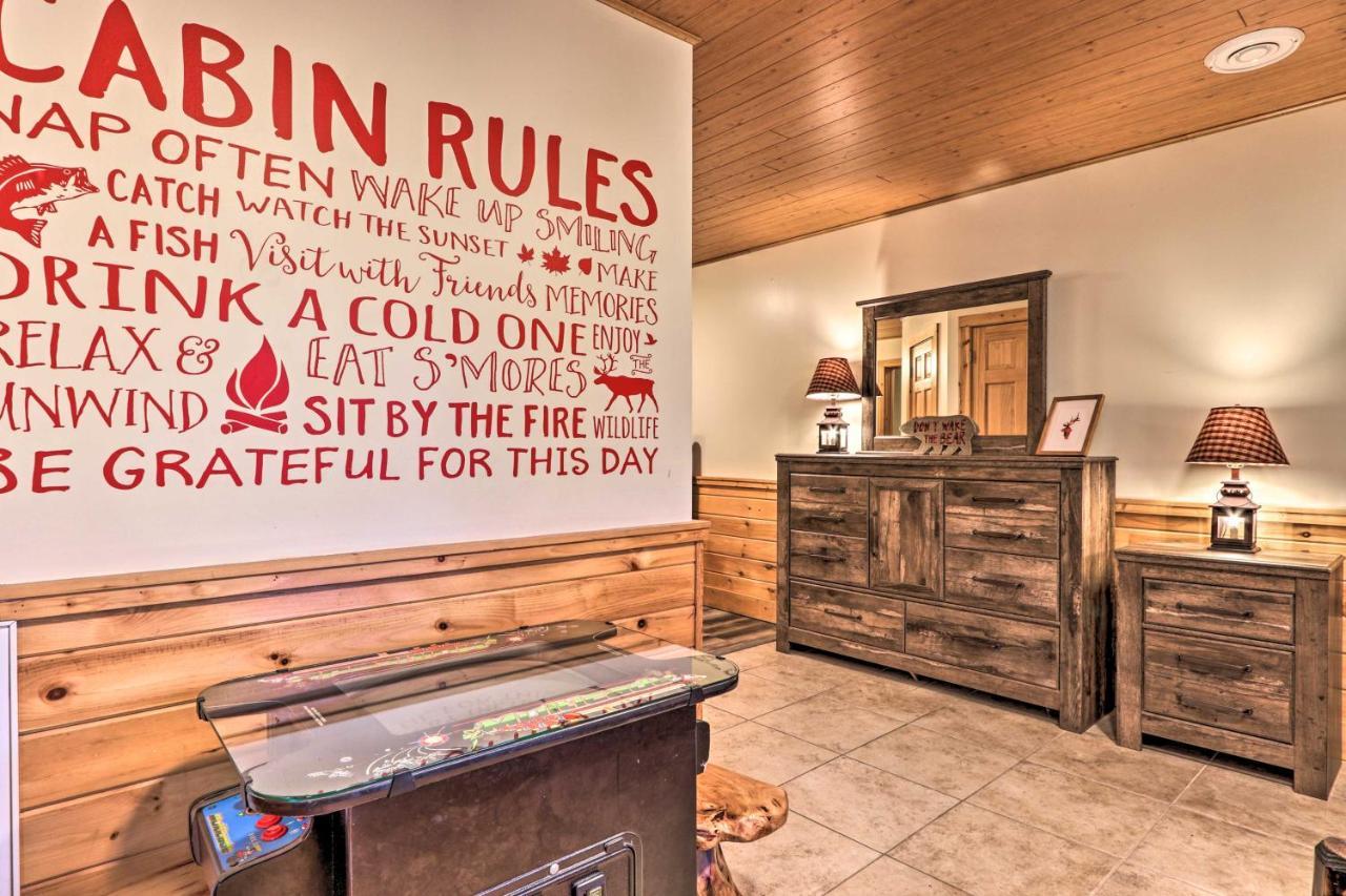 Cozy Cabin With Hot Tub In The Heart Of Pigeon Forge Βίλα Εξωτερικό φωτογραφία