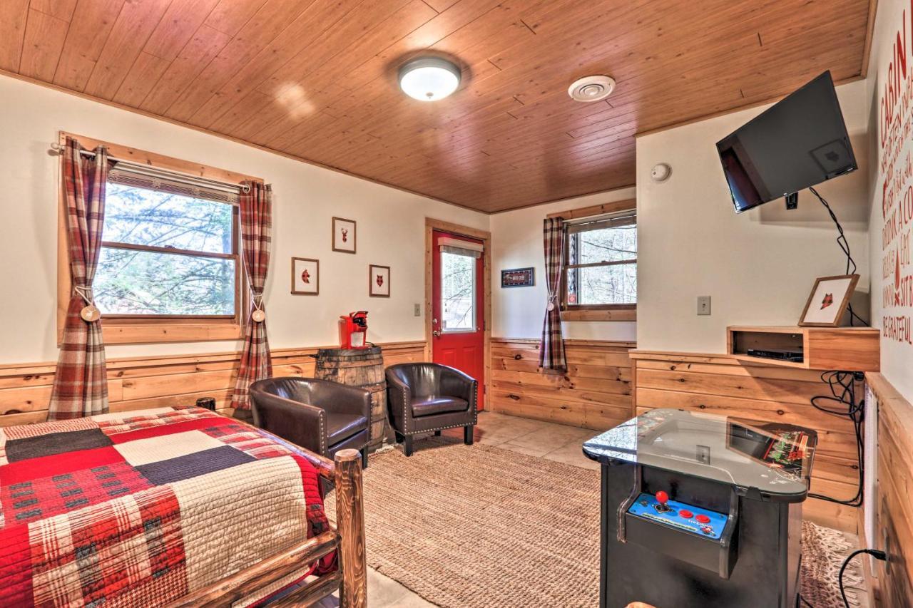 Cozy Cabin With Hot Tub In The Heart Of Pigeon Forge Βίλα Εξωτερικό φωτογραφία