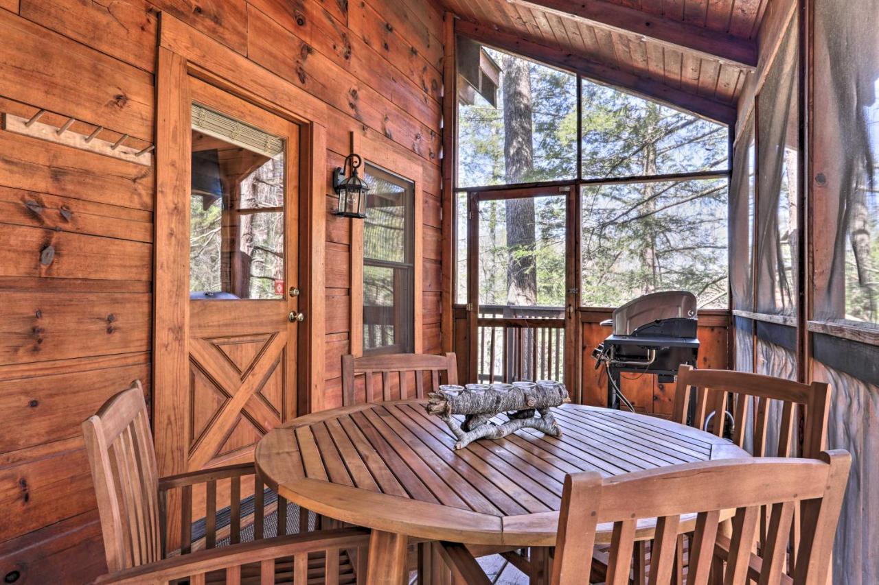 Cozy Cabin With Hot Tub In The Heart Of Pigeon Forge Βίλα Εξωτερικό φωτογραφία