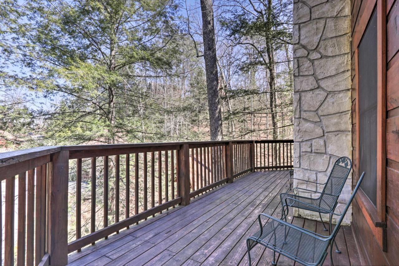 Cozy Cabin With Hot Tub In The Heart Of Pigeon Forge Βίλα Εξωτερικό φωτογραφία